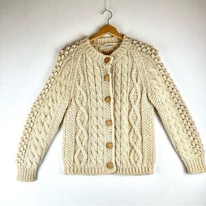 Vintage Made in Italy for Frederick & Nelson Chunky Cable Wool Button Down Cardi